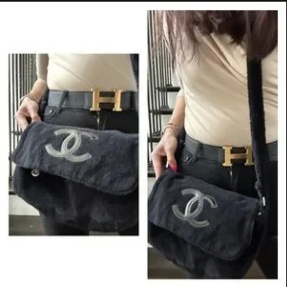 🖤 Chanel Crossbody Bag 🖤 - Picture 15 of 16